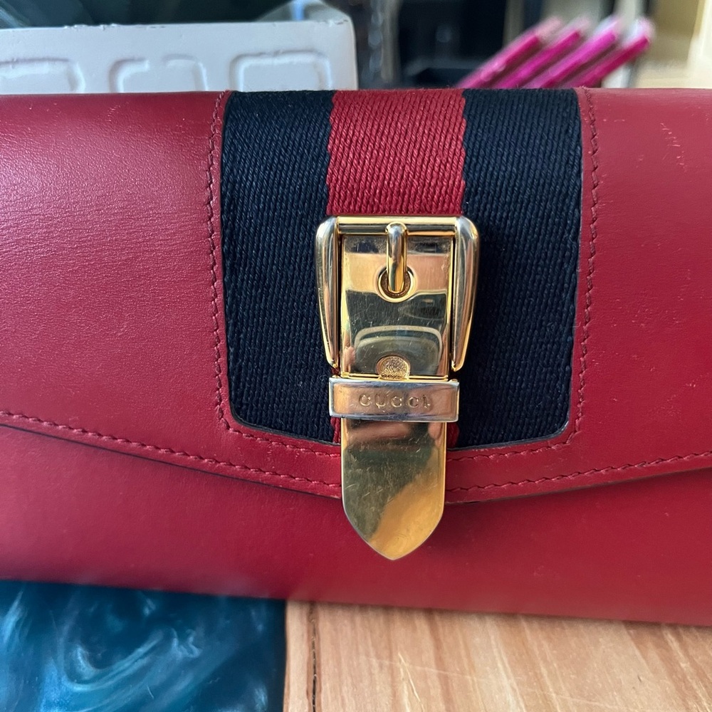 Gucci Sylvie Web Continental Wallet in Red and Blue with Gold Clasp - Picture 15 of 16